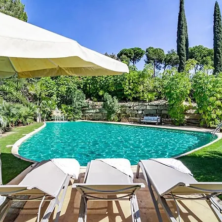 Mercedes * 马尔韦利亚