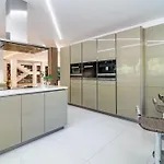 Vila Mercedes *