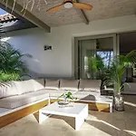 Mercedes Vila