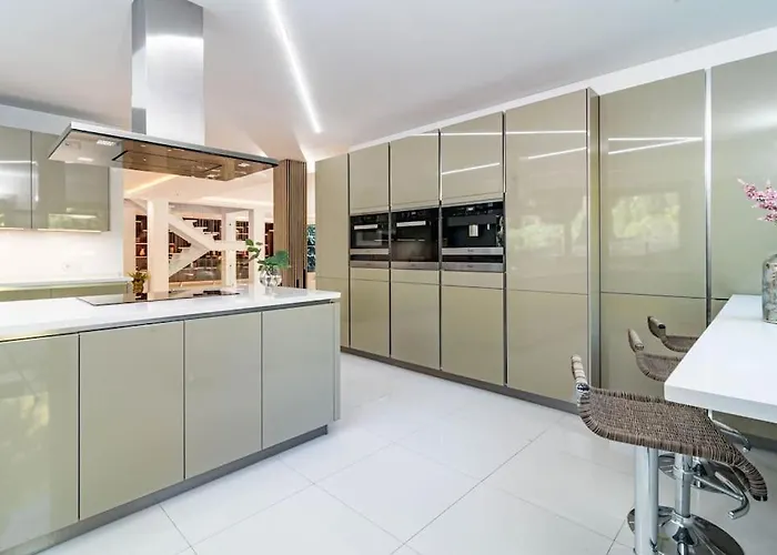 Villa Mercedes *